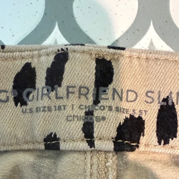 EUCChico's Tan and Black Animal Print So Sliimming jeans Chicos sz 3T (IS 16-18) - Picture 8 of 9